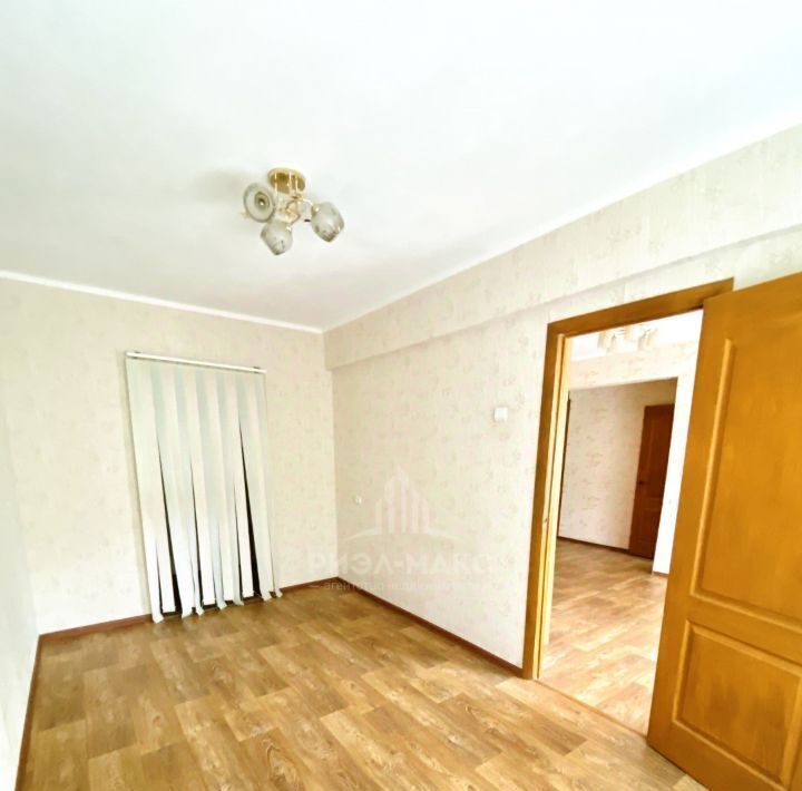 квартира г Брянск р-н Володарский ул Володарского 60а фото 11