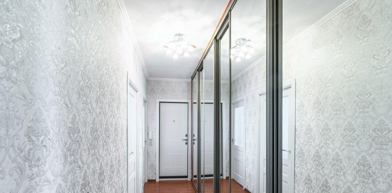 квартира г Омск р-н Кировский ул Дианова 2 фото 3