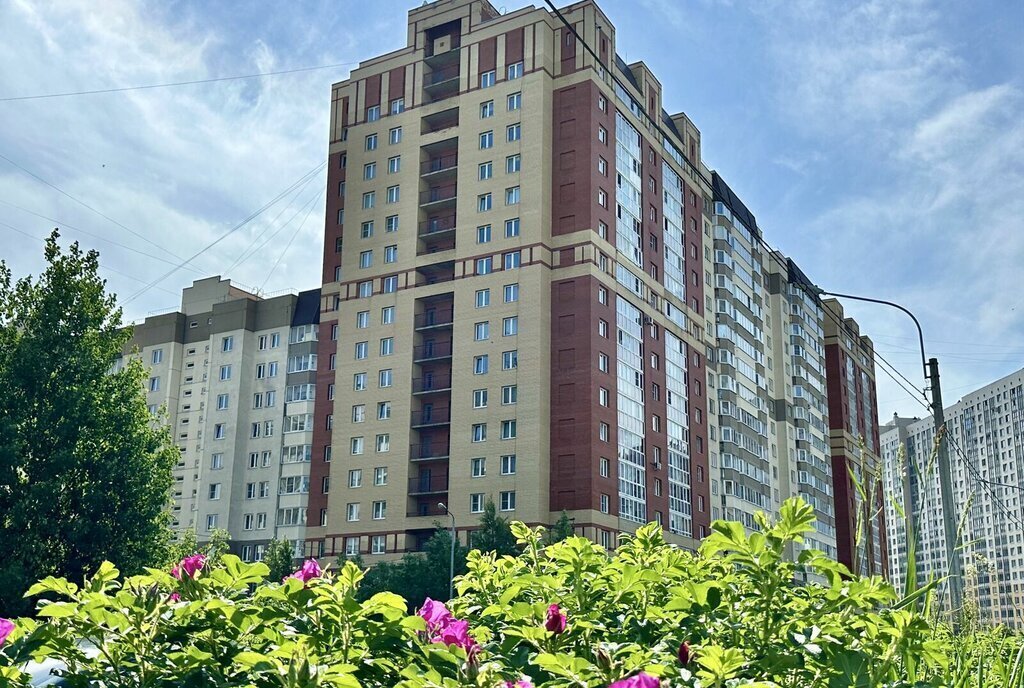 квартира г Санкт-Петербург ул Оптиков 52к/2 Беговая фото 1