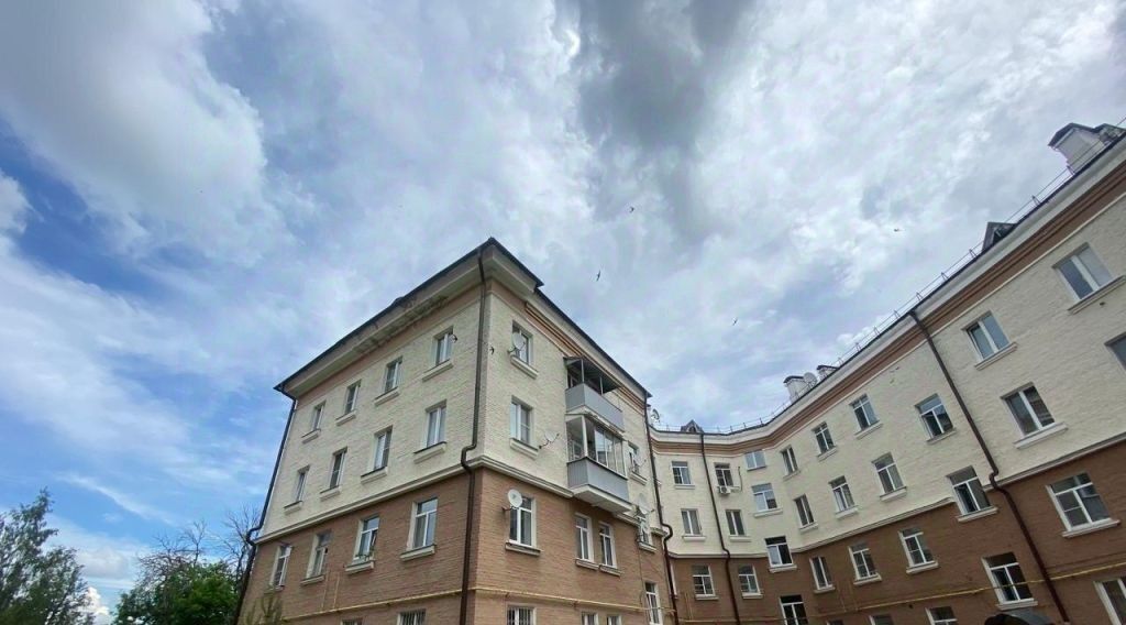 квартира г Смоленск р-н Заднепровский ул Кутузова 9 фото 1