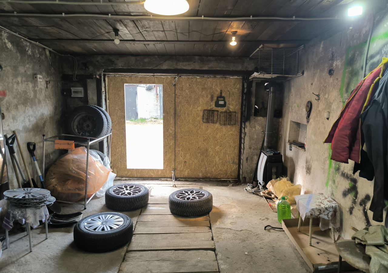 гараж г Кировск р-н Школа искусств гаражный кооператив фото 3