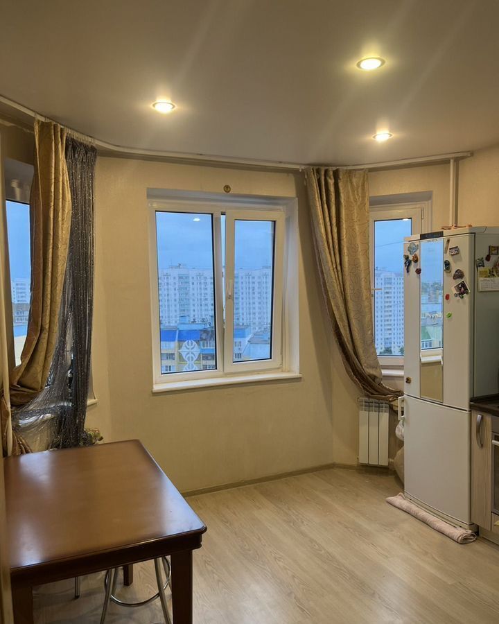 квартира г Курск р-н Центральный пр-кт Вячеслава Клыкова 7 фото 5