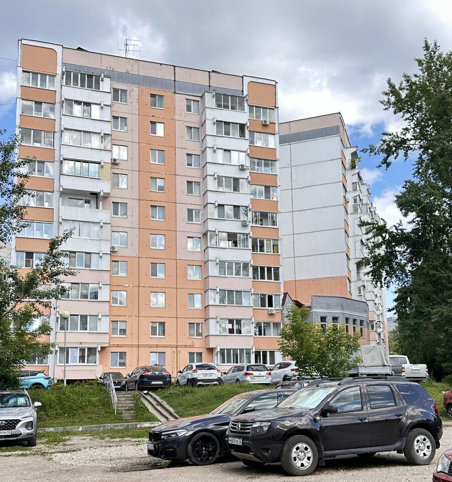 квартира г Брянск р-н Советский ул Романа Брянского 5/1 5-й м-н фото 1