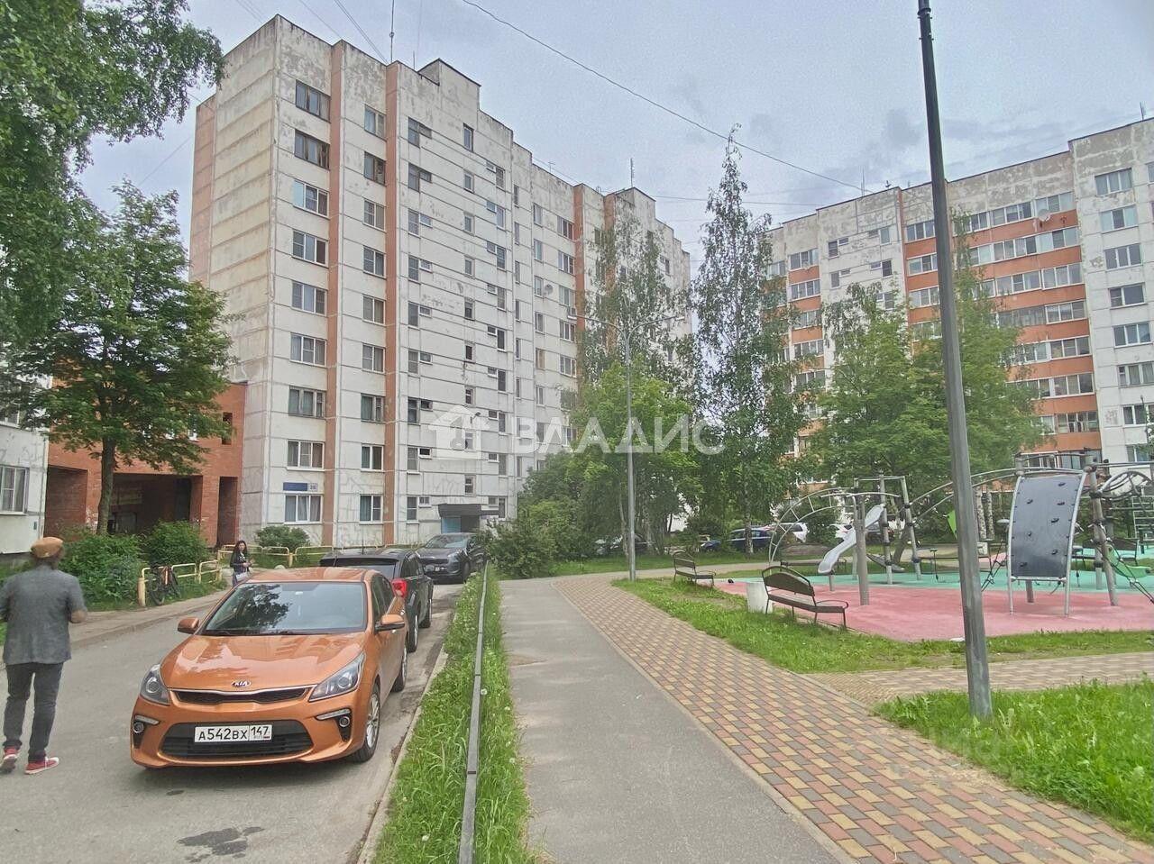 квартира г Сосновый Бор ул Молодежная 26 Сосновоборский городской округ, 10б Микрорайон фото 3