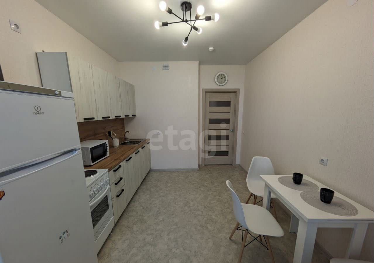квартира г Ханты-Мансийск Самаровская ул., 8к 1 фото 2