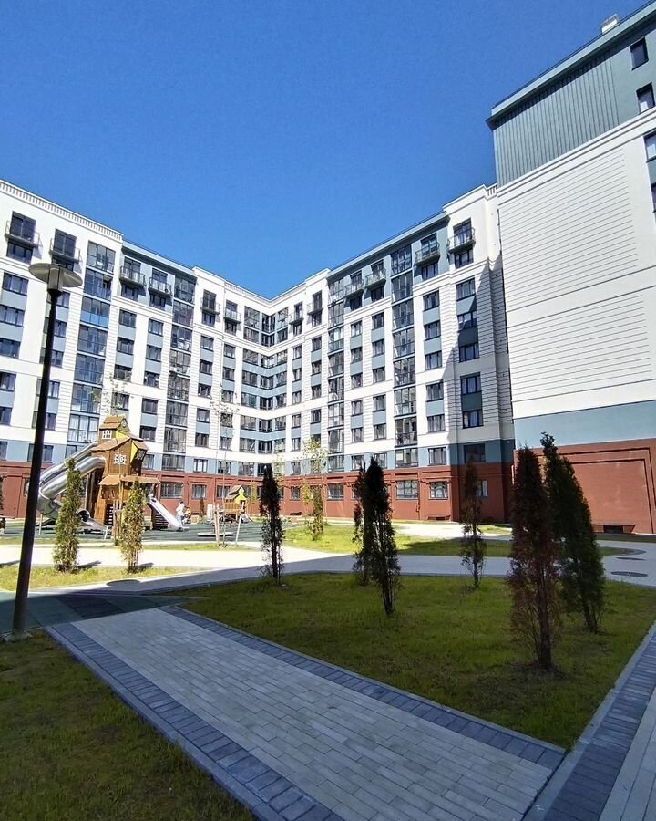 квартира г Калининград р-н Ленинградский ул Героя России Катериничева 7 фото 1