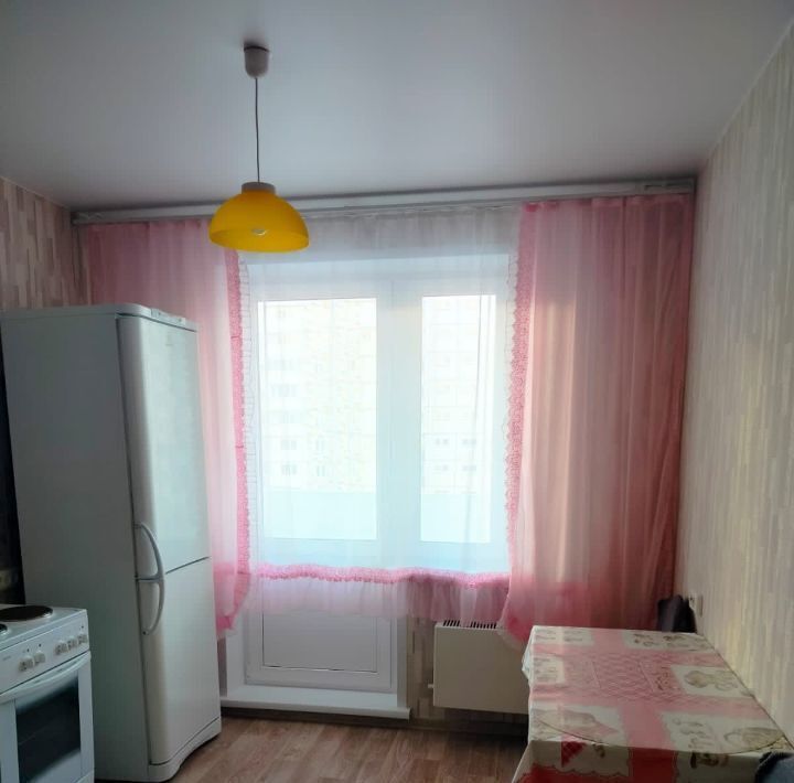 квартира г Красноярск р-н Советский ул Светлова 44 фото 2