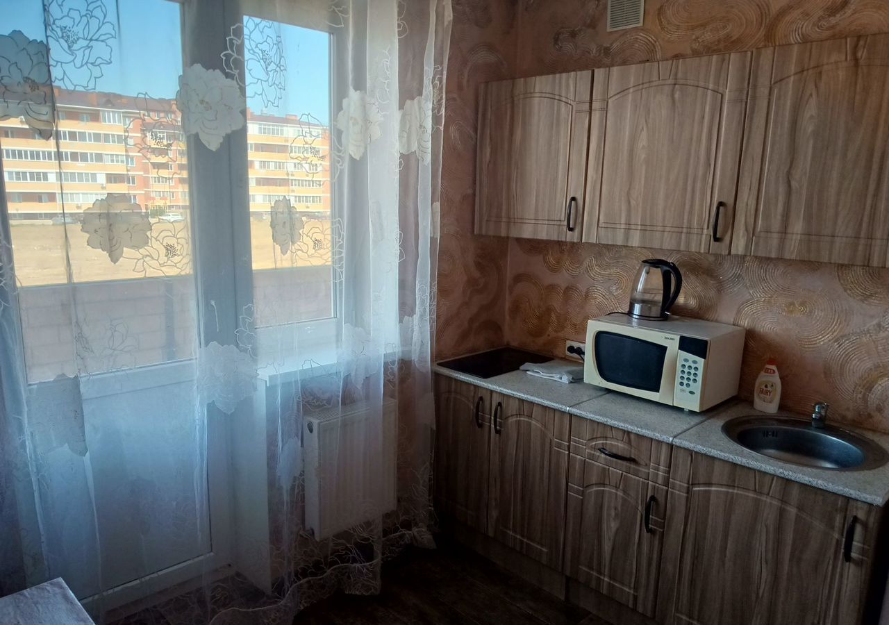 квартира г Краснодар Республика Адыгея Адыгея, Тахтамукайский р-н, Старобжегокайское сельское поселение, аул Новая Адыгея, Бжегокайская ул., 25/1к 16 фото 13