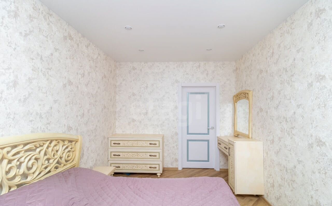 квартира г Тюмень р-н Центральный ул Мельникайте 2к/18 фото 8