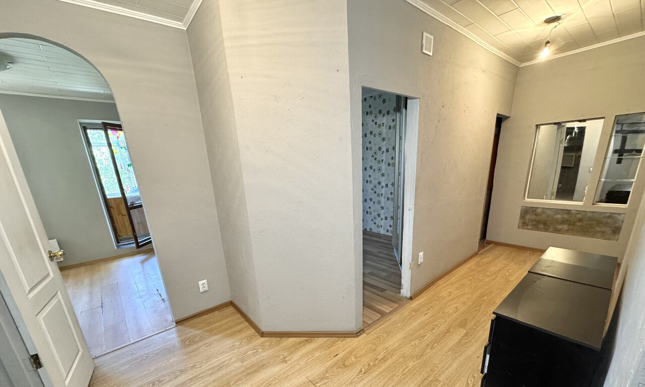 квартира г Тольятти 18-й квартал ул Офицерская 19 м-н фото 1