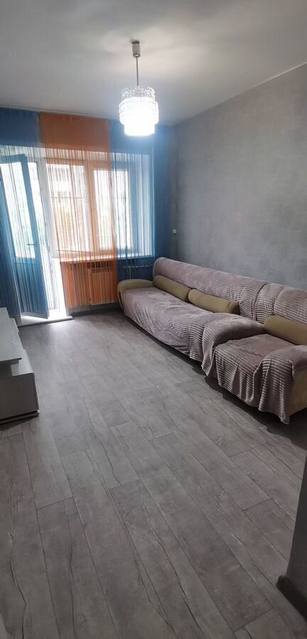 квартира г Красноярск р-н Свердловский ул Парашютная 64а фото 8