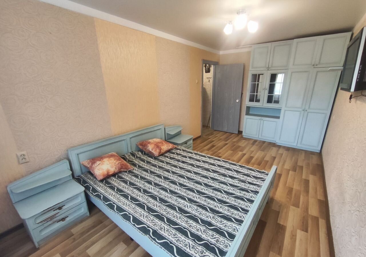 квартира г Новороссийск р-н Центральный ул Леднева 8 фото 1