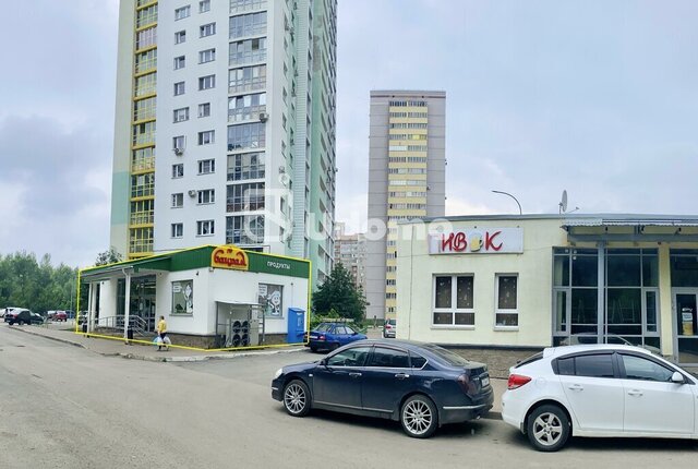 торговое помещение улица Набережная Моторостроителей, 15 фото
