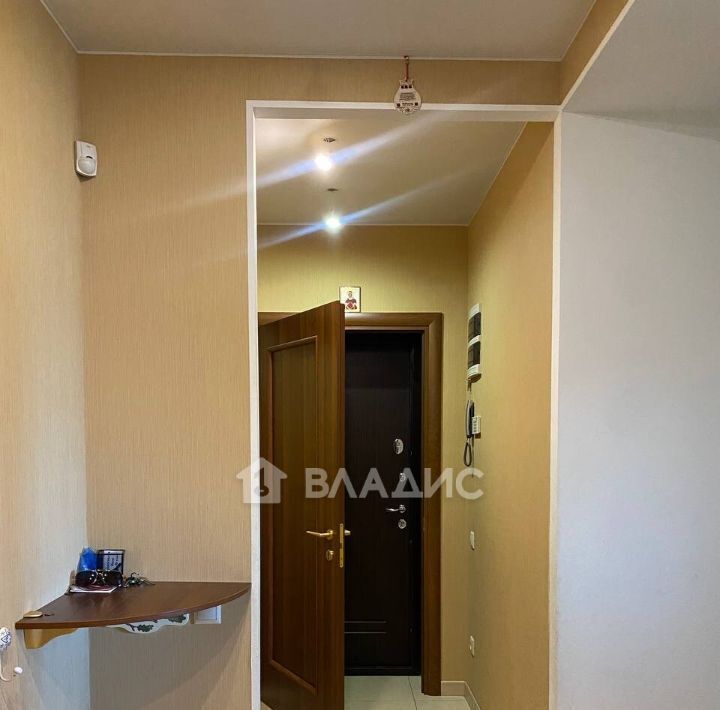 квартира г Белгород Восточный ул Газовиков 15 фото 3