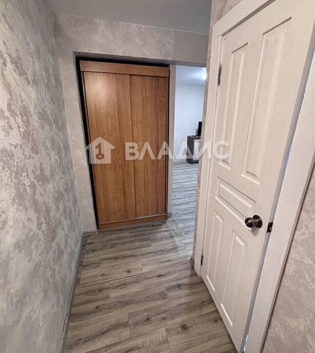 квартира г Иркутск б-р Постышева 4 фото 3
