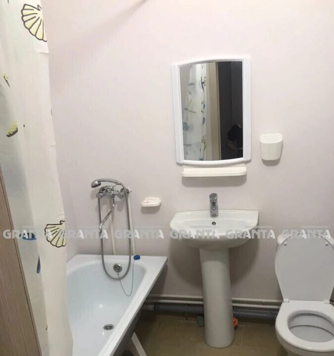 квартира г Красноярск ул Александра Матросова 40 фото 3
