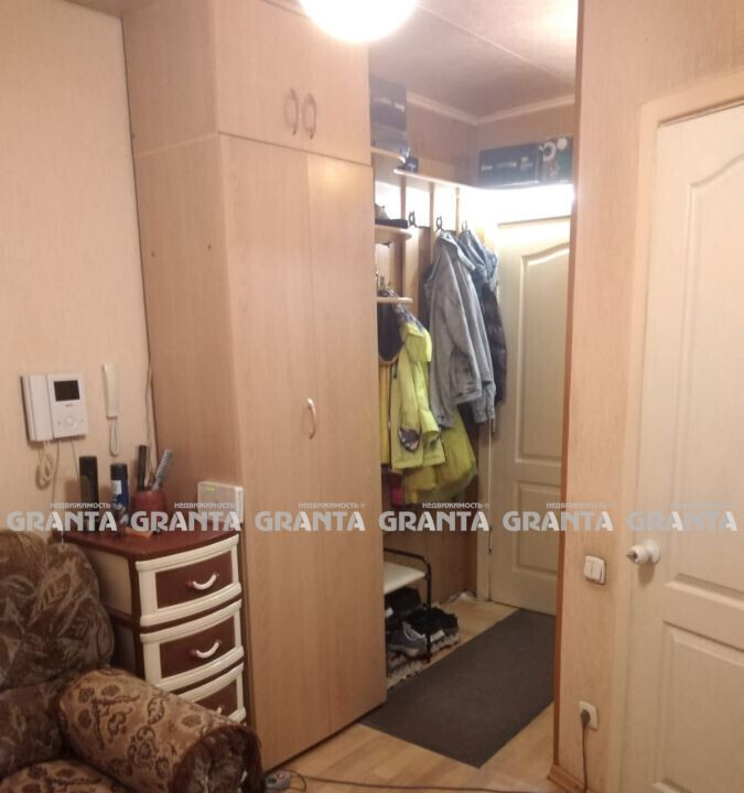 квартира г Красноярск р-н Октябрьский ул Академика Киренского 126а фото 4