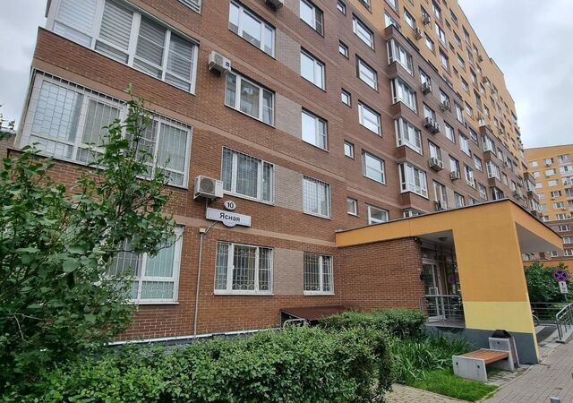 п Сосенское п Коммунарка ул Ясная 10 метро Новохохловская метро Коммунарка Новомосковский административный округ, Московская область фото