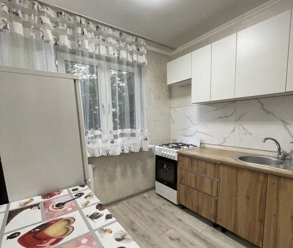 квартира г Краснодар р-н Прикубанский ул им. Байбакова Н.К. 4 мкр-н Московский фото 1
