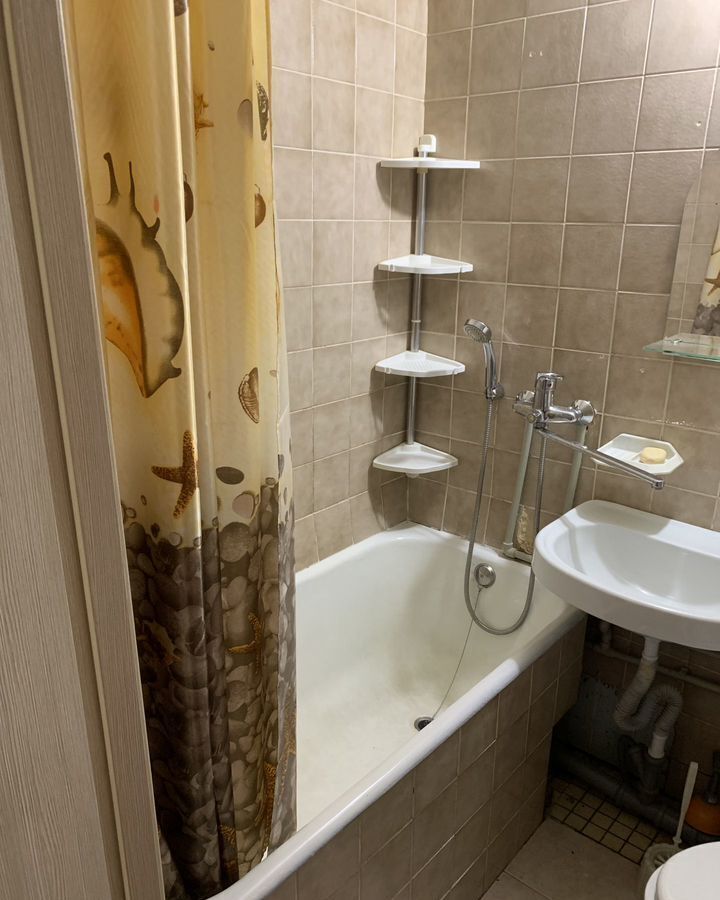 квартира г Тольятти р-н Автозаводский ул Свердлова 32 фото 4
