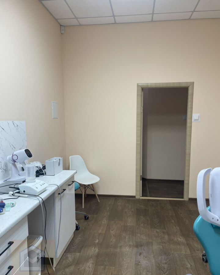 офис г Евпатория пгт Новоозерное ул Героев-Десантников 2 фото 16