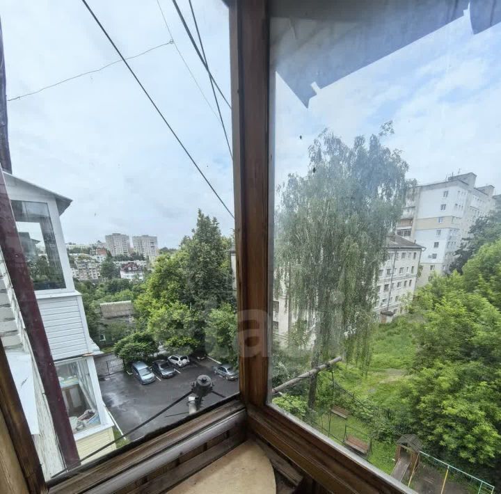 квартира г Брянск р-н Советский ул Октябрьская 39 фото 4