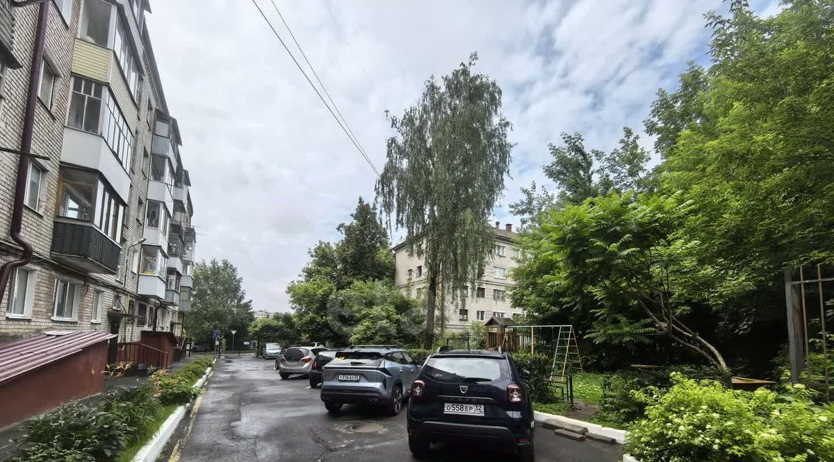квартира г Брянск р-н Советский ул Октябрьская 39 фото 22