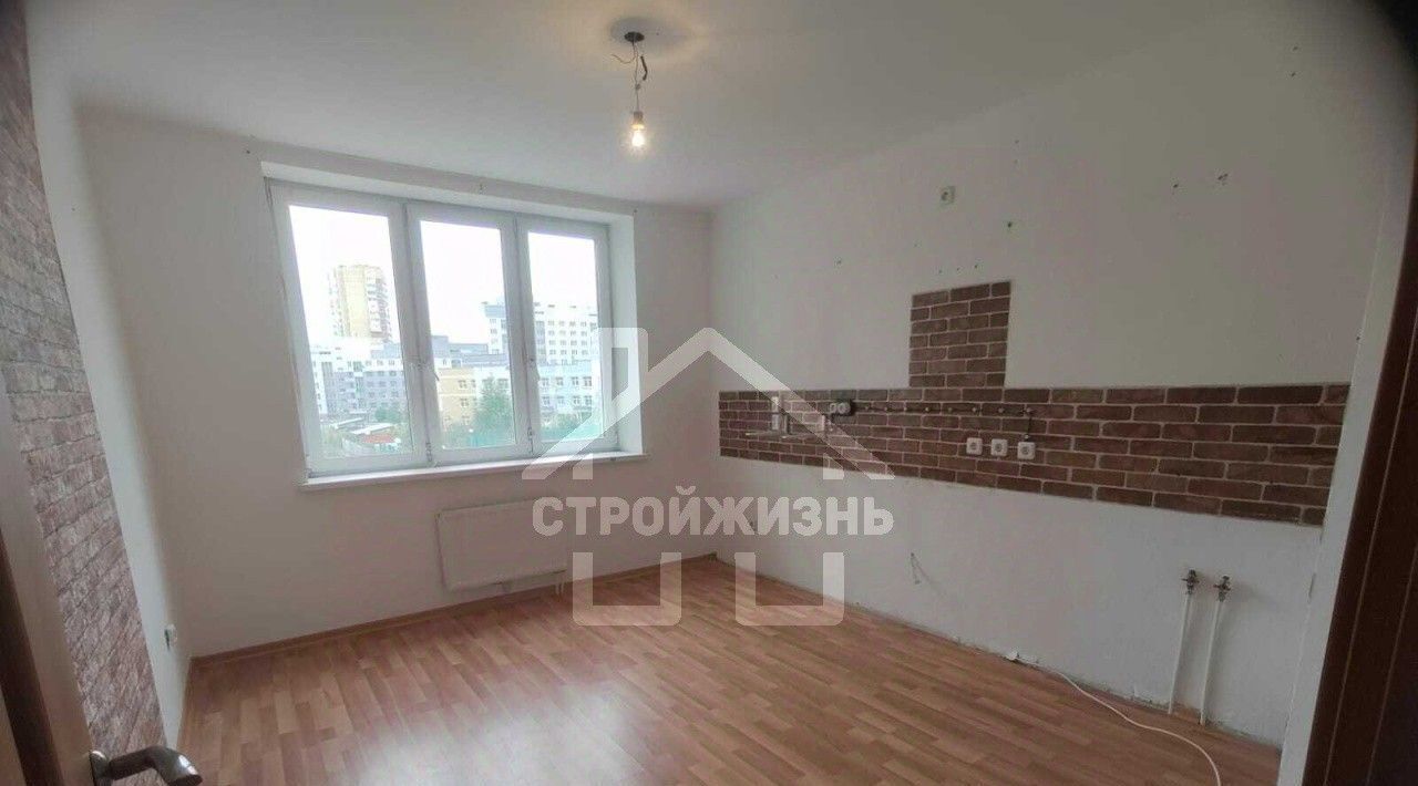 квартира г Екатеринбург Чкаловская ул Михеева М.Н. 2 фото 1