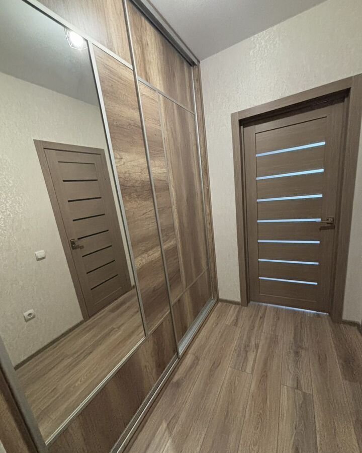 квартира г Омск р-н Кировский ул Дианова 34а фото 5
