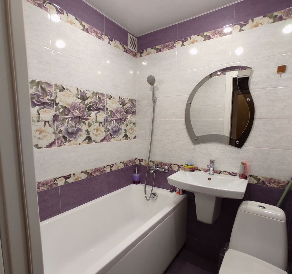 квартира г Тольятти р-н Автозаводский ул Тополиная 10 фото 4