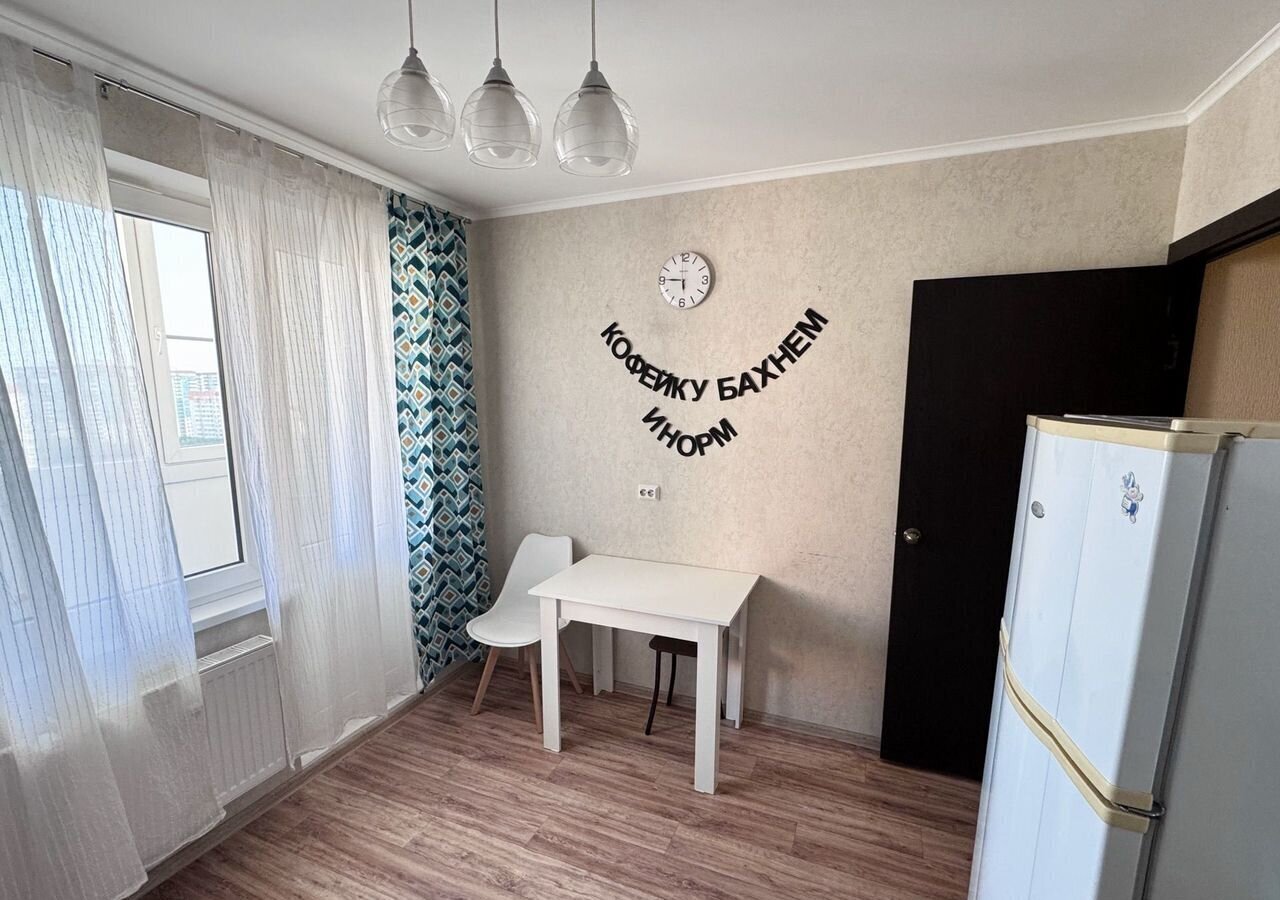 квартира г Краснодар р-н Прикубанский ул им. Героя Аверкиева А.А. 30 фото 7