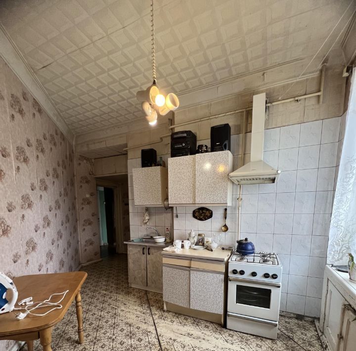 квартира г Великие Луки пл Калинина 2/6 фото 1