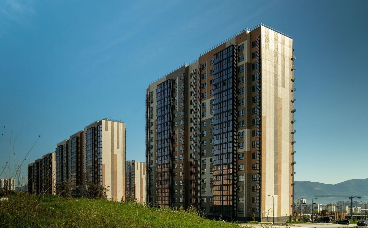 квартира г Новороссийск р-н Южный ул Имени Владимира Бута з/у 17 фото 3