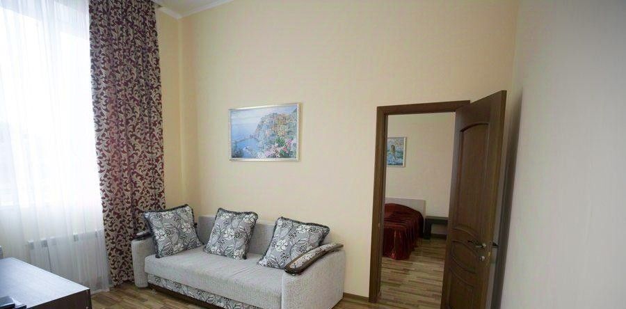 комната р-н Ейский г Ейск ул Кропоткина 159 фото 3