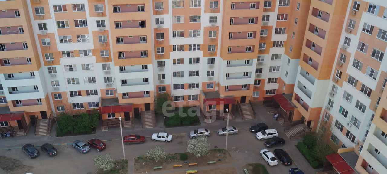 квартира г Астрахань ул Балашовская 13/1 фото 1