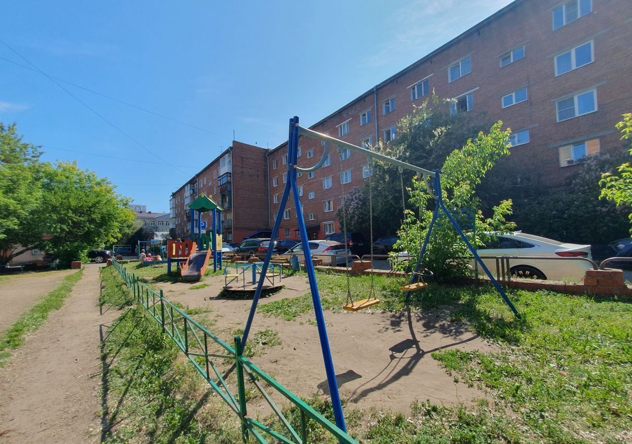 комната г Иркутск р-н Октябрьский ул Трилиссера 52 фото 3