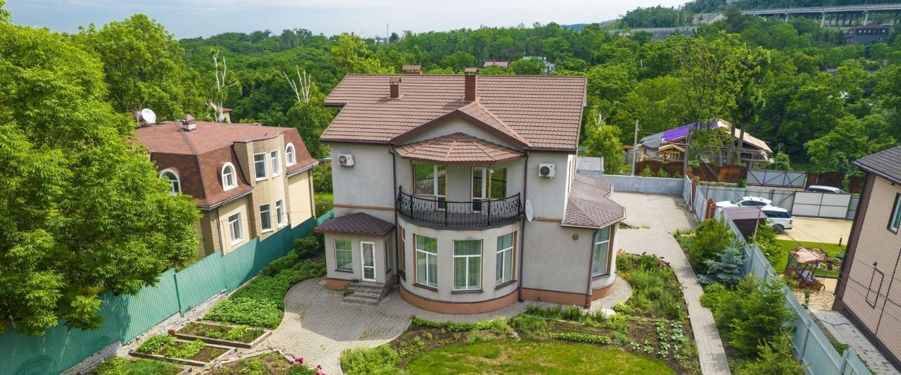 дом г Владивосток р-н Советский ул Виноградная 21 фото 1