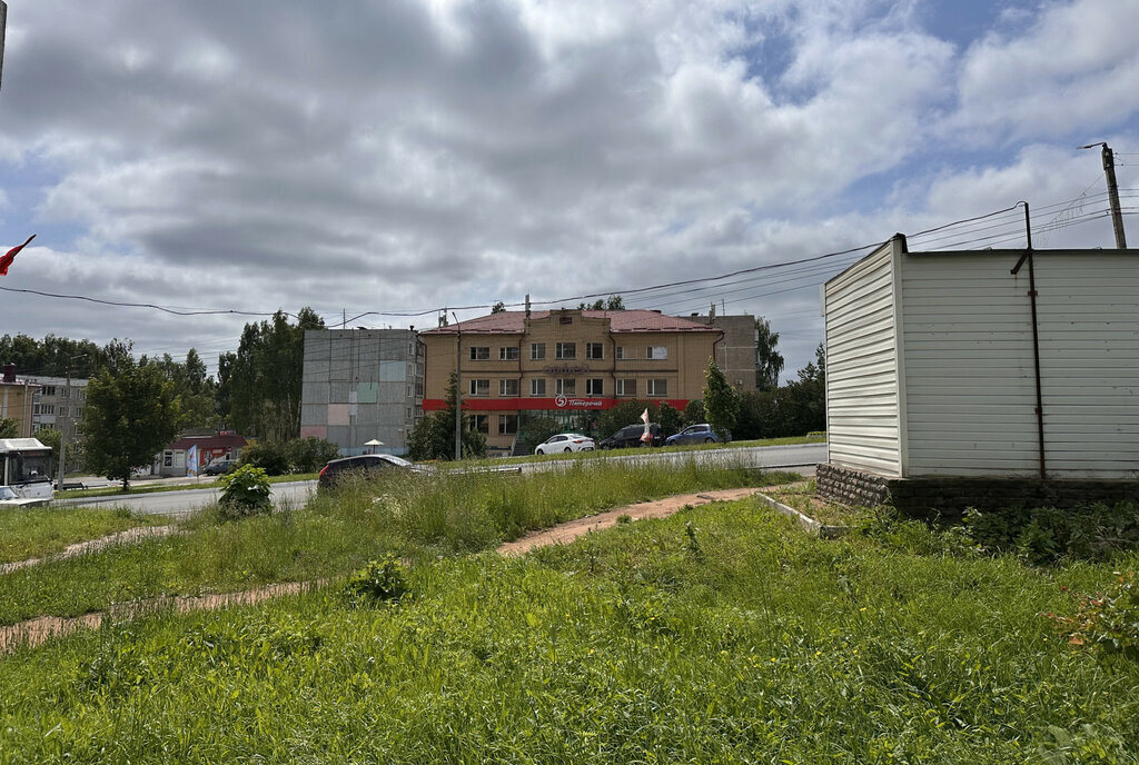 квартира г Киров мкр Радужный ул Конституции 5 фото 9