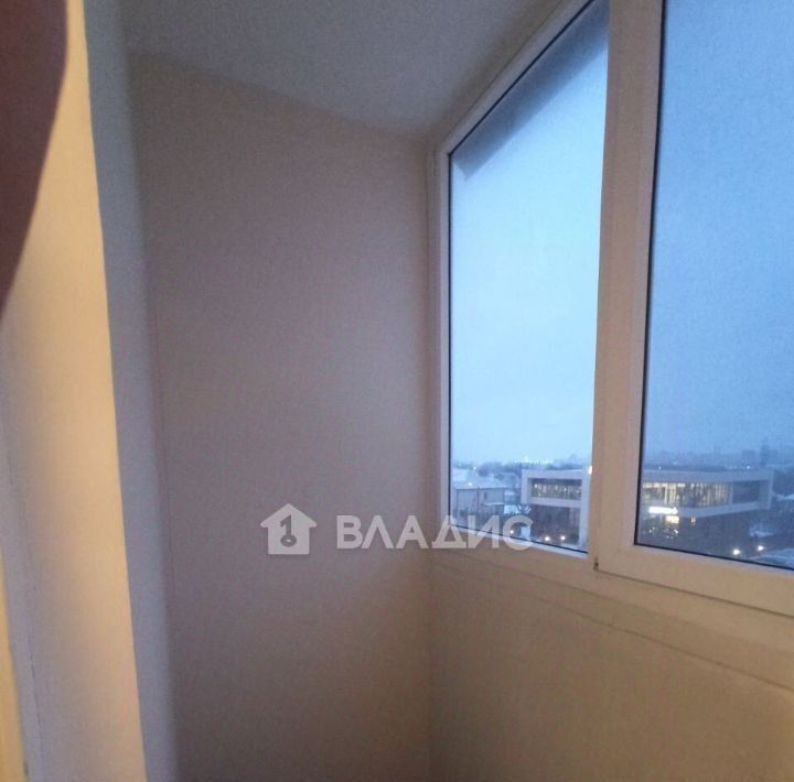 квартира г Белгород Восточный ул Газовиков 13а фото 12