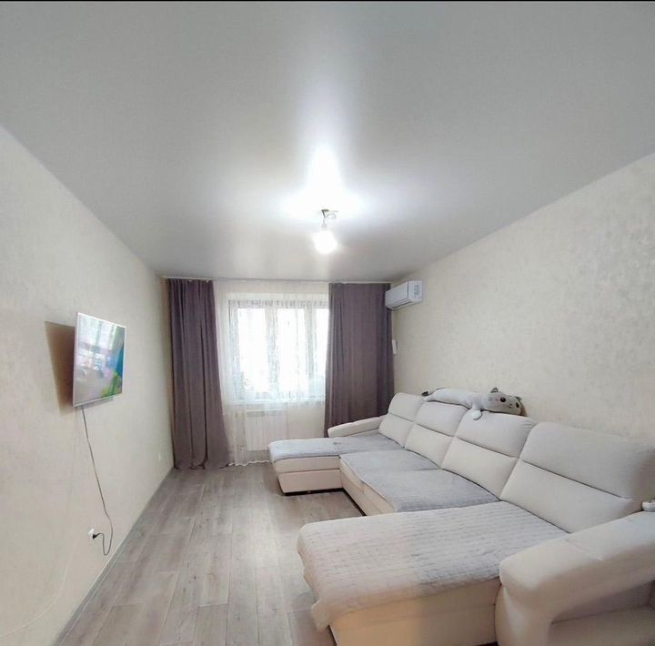 квартира г Набережные Челны р-н Автозаводский пр-кт Яшьлек 10в фото 7