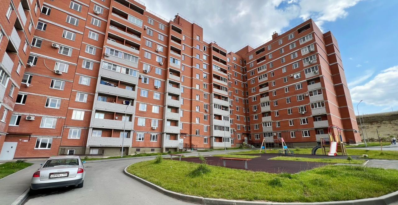 квартира г Волгоград р-н Кировский ул 70-летия Победы 33 фото 18