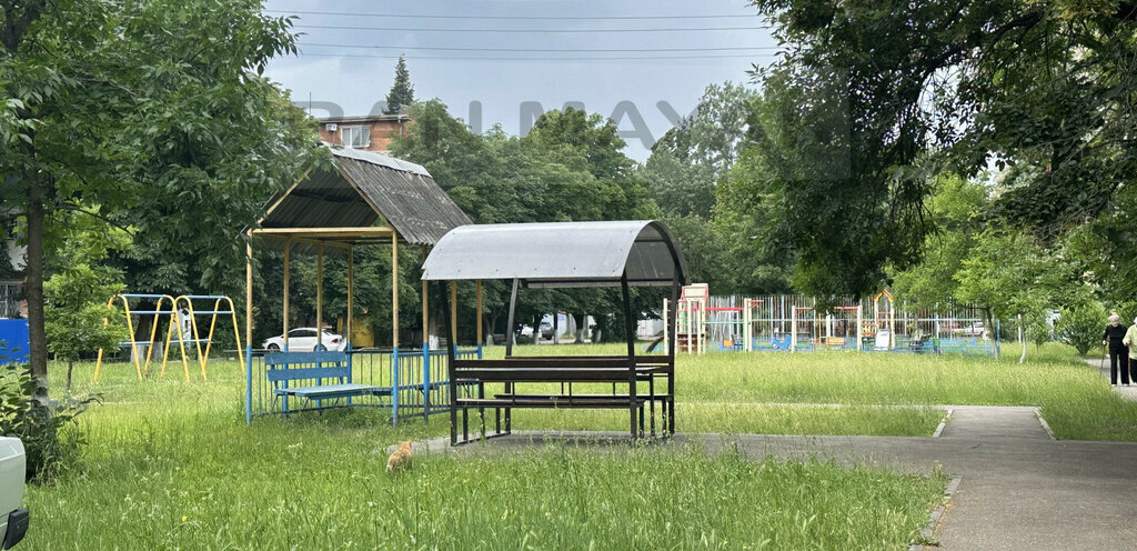 квартира г Майкоп ул Димитрова 9 фото 8