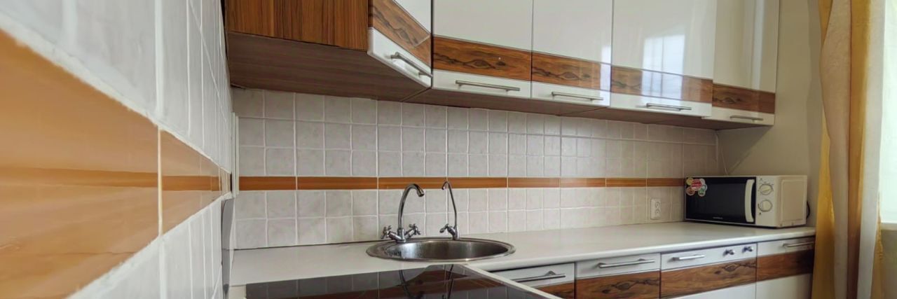 квартира г Астрахань р-н Кировский ул Бориса Алексеева 20к/3 фото 3