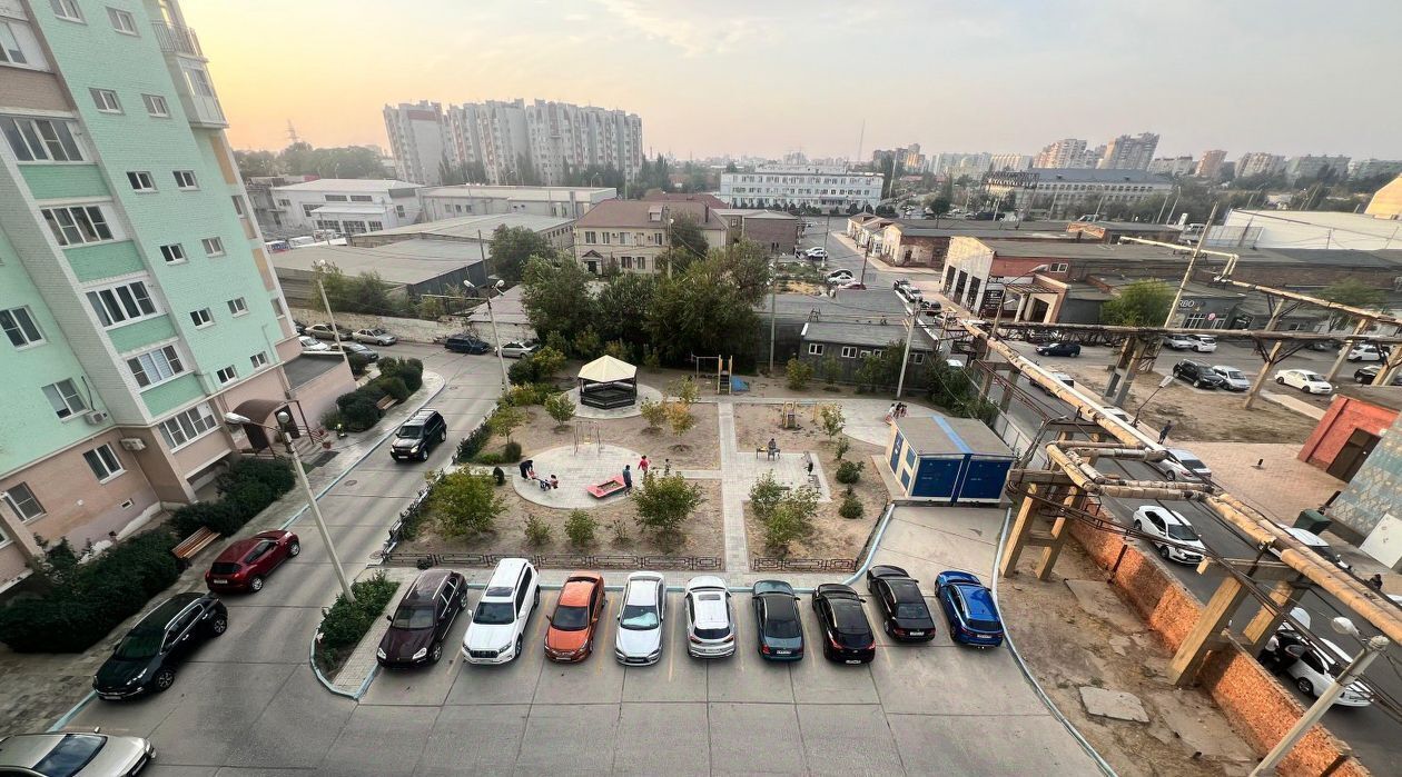 квартира г Астрахань р-н Советский ул Космонавтов 18к/4 фото 18