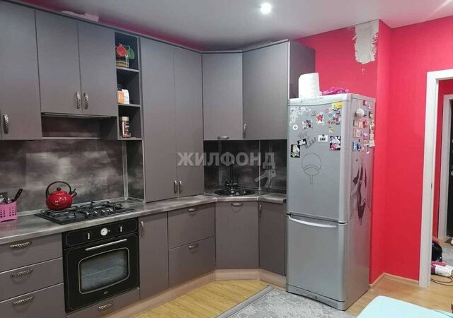 квартира р-н Трусовский ул Водников 18 фото