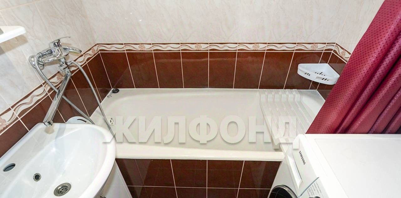 квартира г Барнаул р-н Индустриальный ул Лазурная 22 фото 7