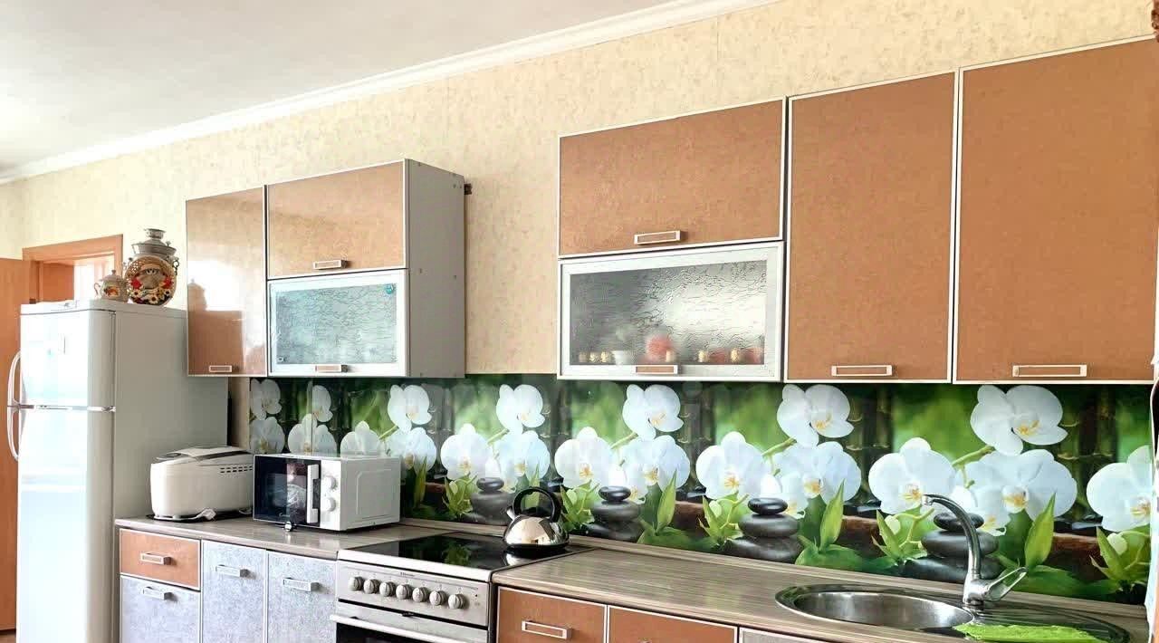 квартира г Омск р-н Октябрьский ул 1-я Железнодорожная 20 фото 1