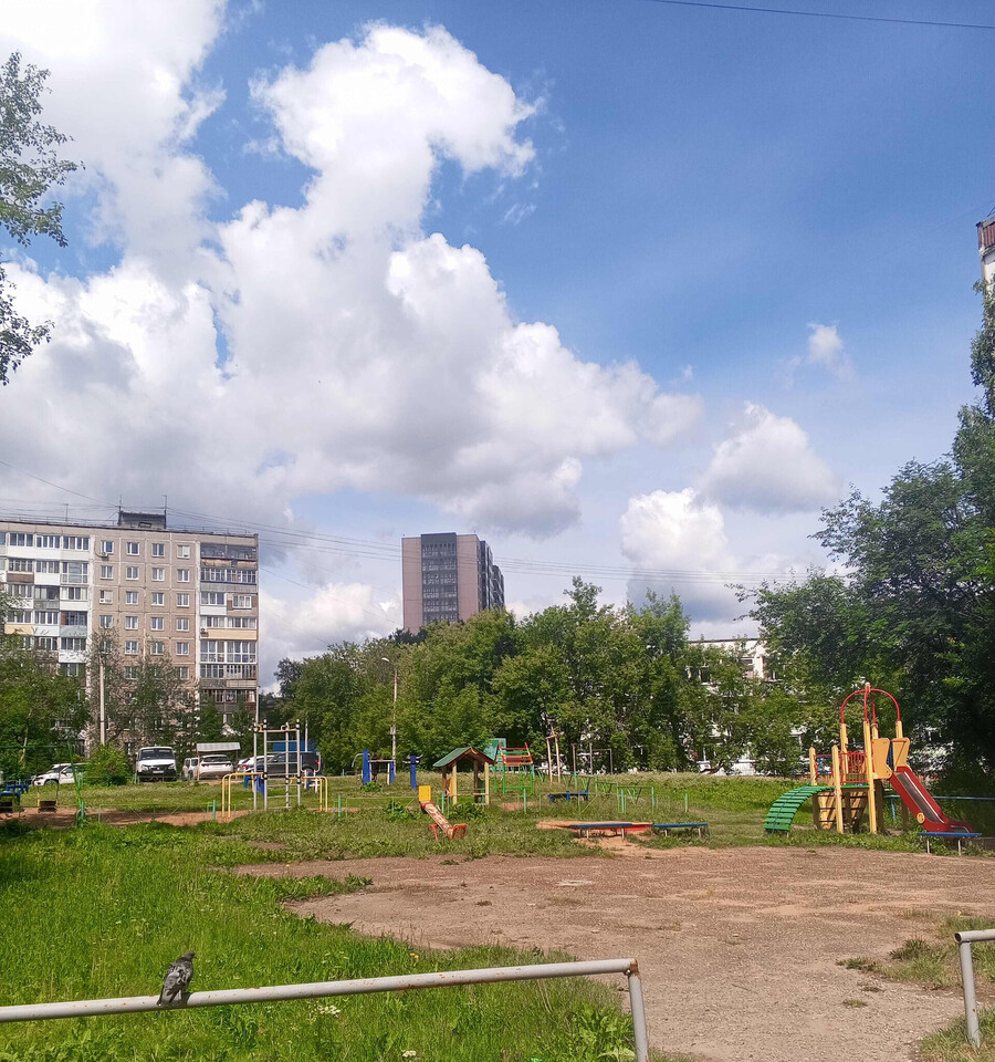 квартира г Пермь р-н Мотовилихинский ул Чехова 26 Рабочий Посёлок фото 1