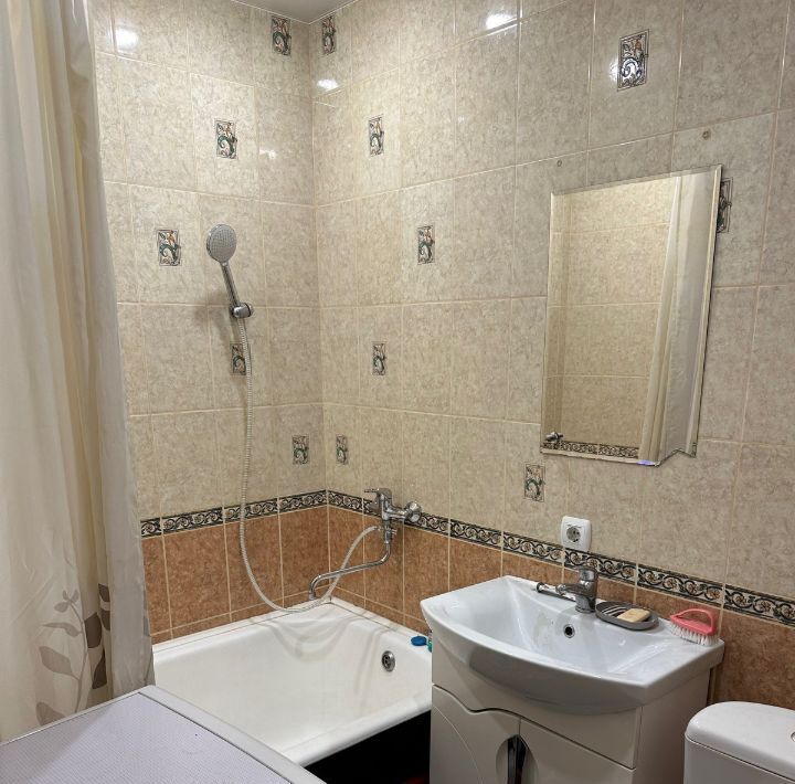 квартира г Омск р-н Центральный ул 27-я Северная 46 Центральный АО фото 10