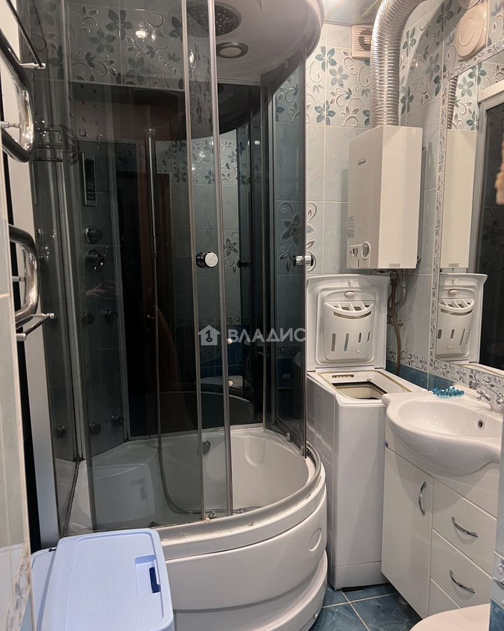 квартира г Волгоград р-н Тракторозаводский ул им. Батова 6 фото 11